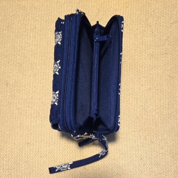 NWOT Vera Bradley Navy Turtle Print Wallet - Picture 3 of 3